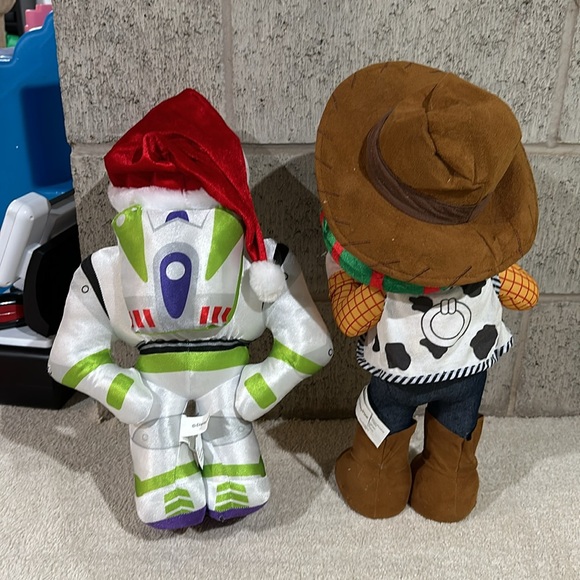 Holiday Disney Decor - Picture 2 of 5